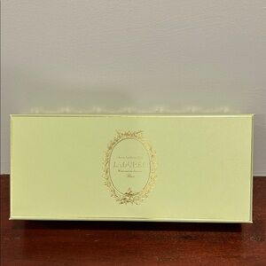 Ladurée Paris Green Gift Box